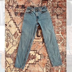VINTAGE LEVIS 550’s Tapered Leg 👖